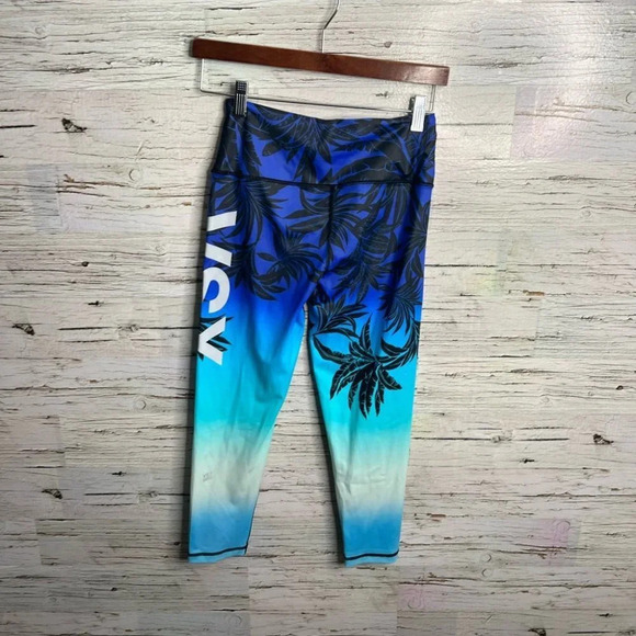 Victoria’s Secret sport blue palm tree VSX athletic leggings  size small - Picture 9 of 9